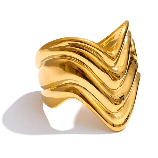 Monaco Sculptural Wave Cuff Bracelet – 18k Gold Plated