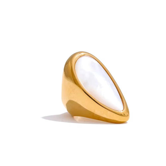 Milano Oval Stone Signet Ring – 18k Gold Plated